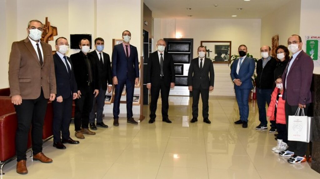 Rektör Ünal ISIF 2020’den Ödül Alan Akademisyenleri Kutladı!