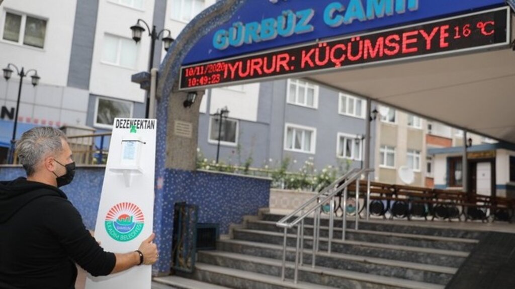 İlkadım Belediyesi’nden Camilere Hijyen Desteği!