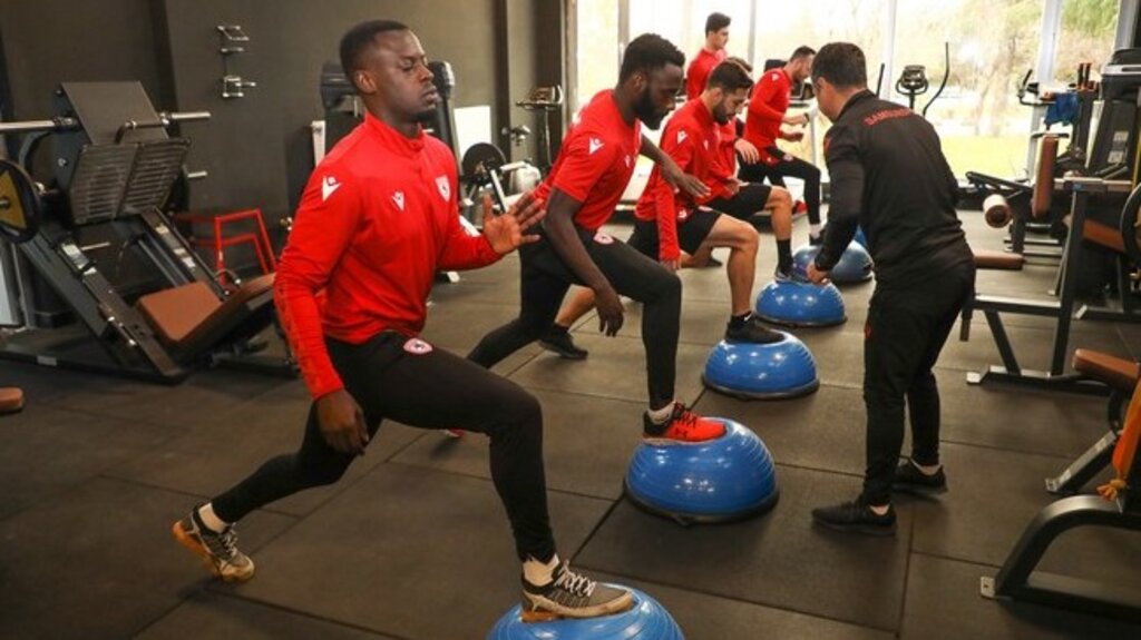 Samsunspor Salonda Çalıştı!