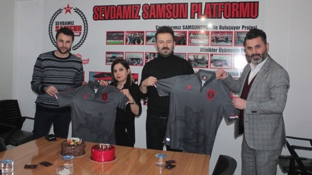 Doğum Günü Hediyesi Samsunspor Forması!