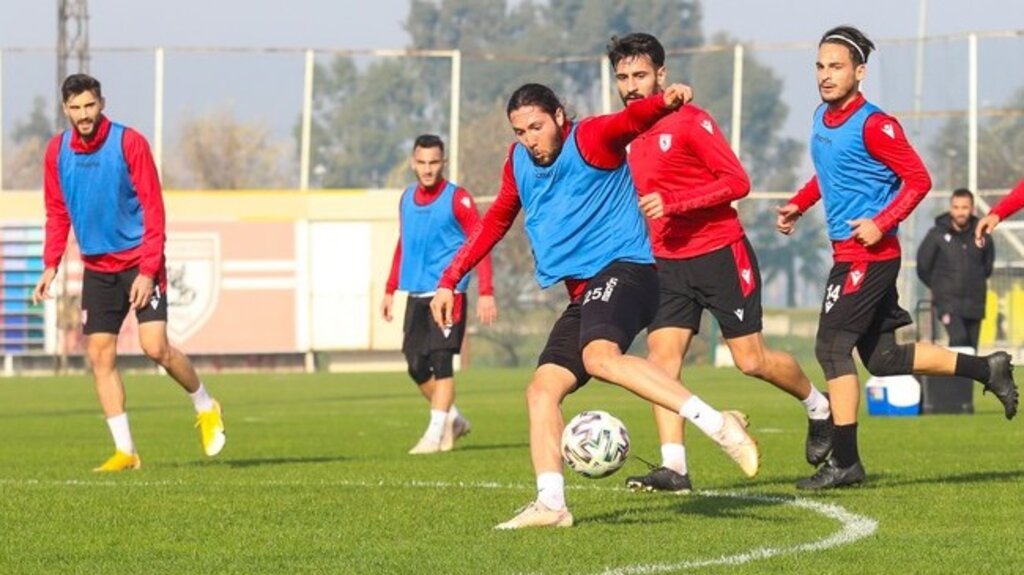 Samsunspor İlk Yarıyı Antrenmanla Kapattı!