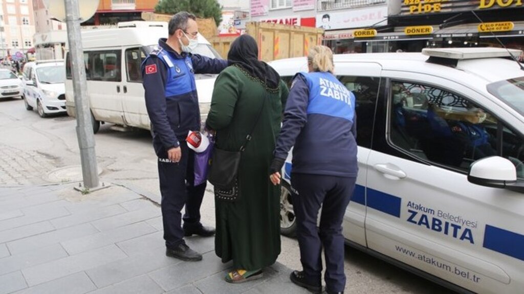 Samsun’da Dilencinin Üzerinden Araç Ruhsatı Çıktı!