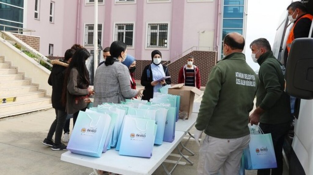 Samsun’da Üniversite Adaylarına Soru Bankası Desteği!