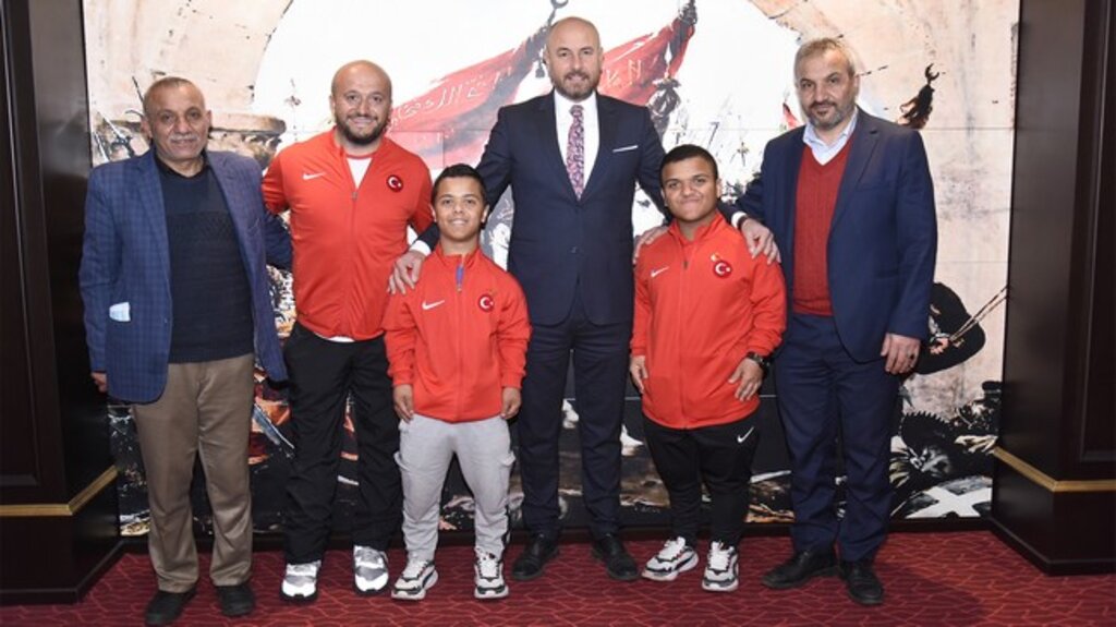 Başkan Togar Başarılı Sporcuları Ödüllendirdi!