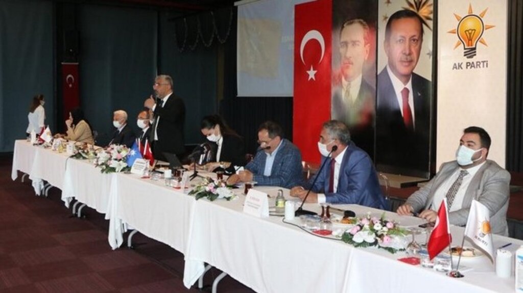AK Parti'den Esnaf Çalıştayı!