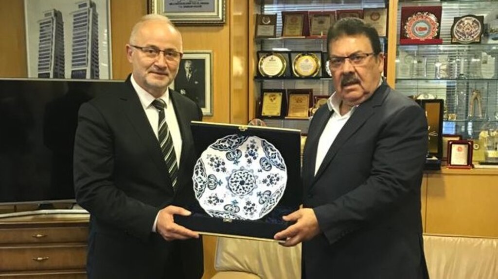 Rektör Ünal, OMÜ’nün Büyük Bağışçılarından İş İnsanı Aşcı’yı Ziyaret Etti!