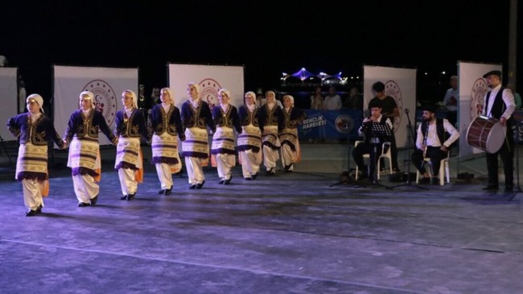 Halk Oyunları Birinciliği Müsabakaları Samsun'da Sona Erdi!