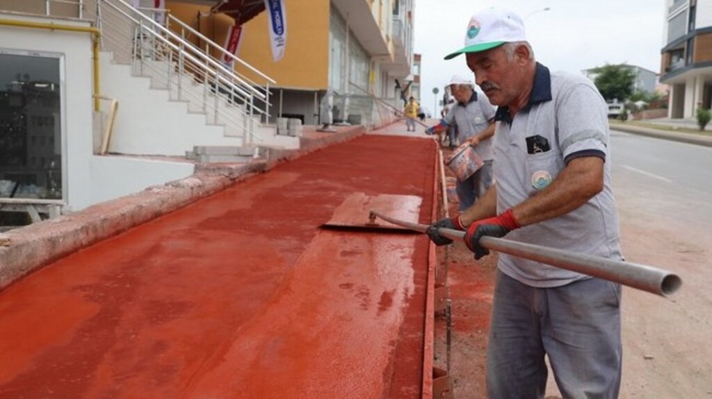 İlkadım Fen İşleri Renkli Kaldırım Çalışamaları İle İlçeyi Renklendiriyor!