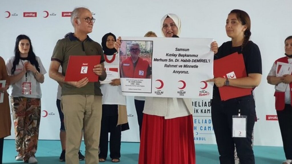 Başkan Sevinç Deniz Kızılay Çalışma Kampına Katıldı!
