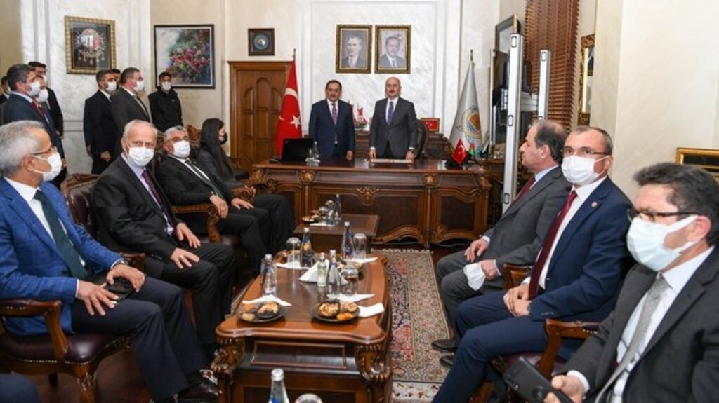 Bakan Karaismailoğlu’dan Başkan Demir’e Teşekkür!