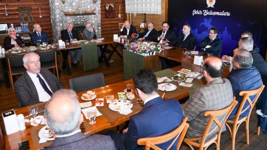 Başkan Demir Samsunlu Eczacıların Sorunlarını Dinledi!