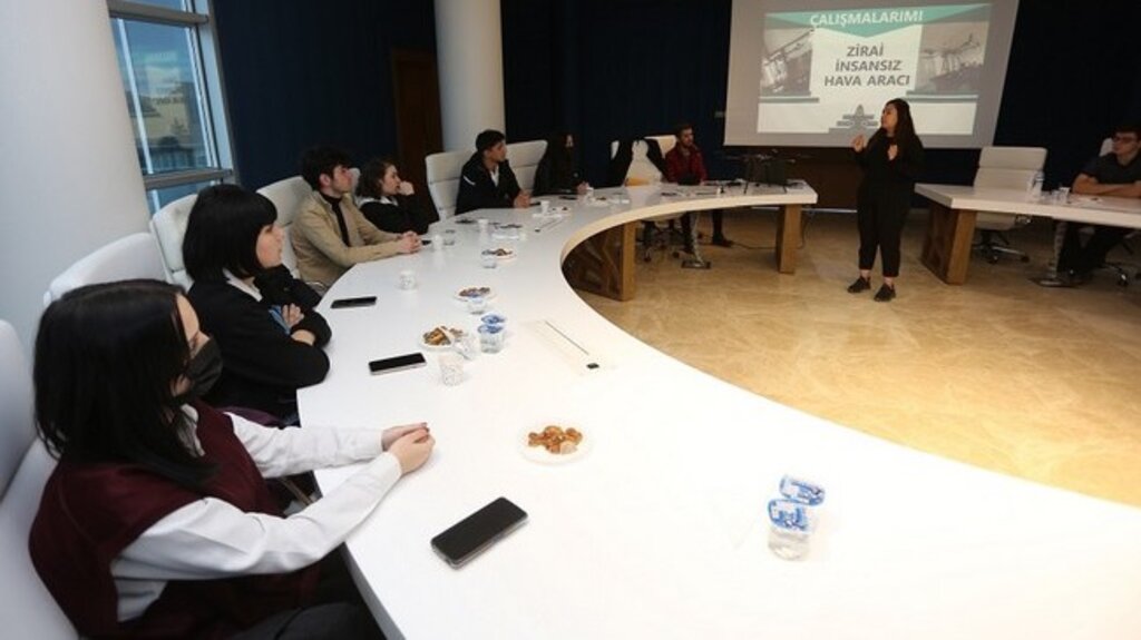 Kadın Girişimciden Gençlere Havacılık Semineri!