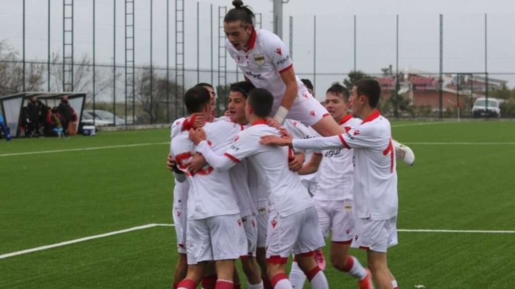 Samsunspor’un Gençlerinden 2 Galibiyet 1 Beraberlik!