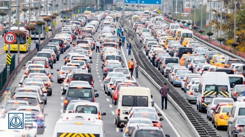 Bayram Yollarında Emniyet Kemeri ve Şerit Disiplini Hayat Kurtarır!