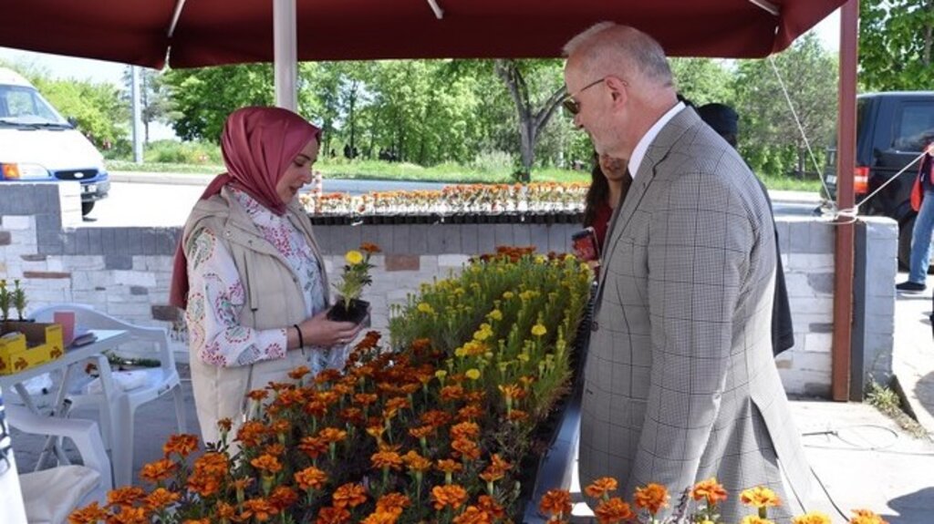 Sosyal Sorumluluk İçin Ekilen Tohumlar Çiçek Oldu!