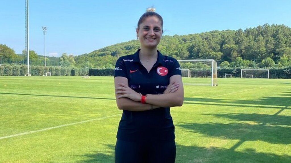 Samsunspor Futbol Akademi Antrenörü Merve Milli Takımda!