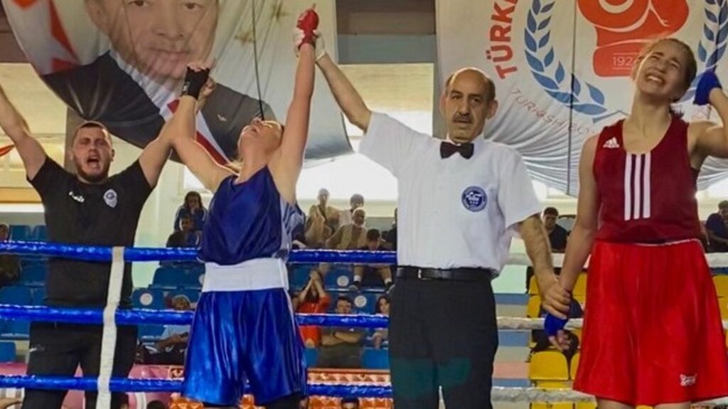Canikli Boksör Türkiye Şampiyonu!