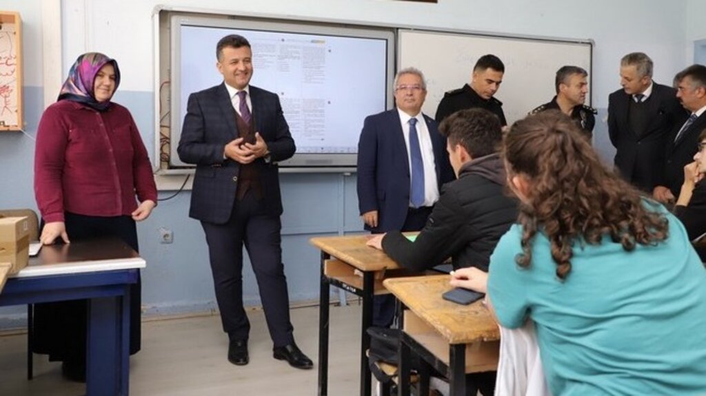 Çarşamba Belediyesi’nden Eğitime Tam Destek!