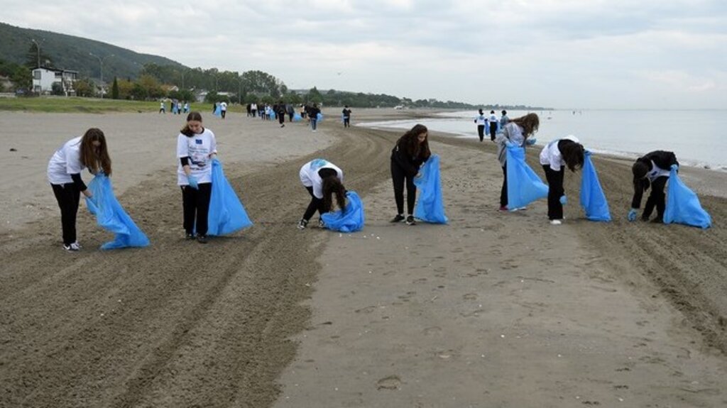 Öğrenciler Samsun’da İklim Değişikliğine Dikkat Çekti!