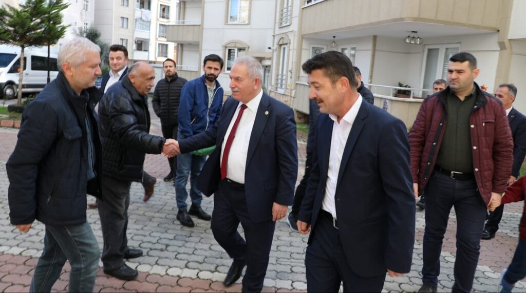 Başkan Demirtaş Site Sakinleriyle Bir Araya Geldi!