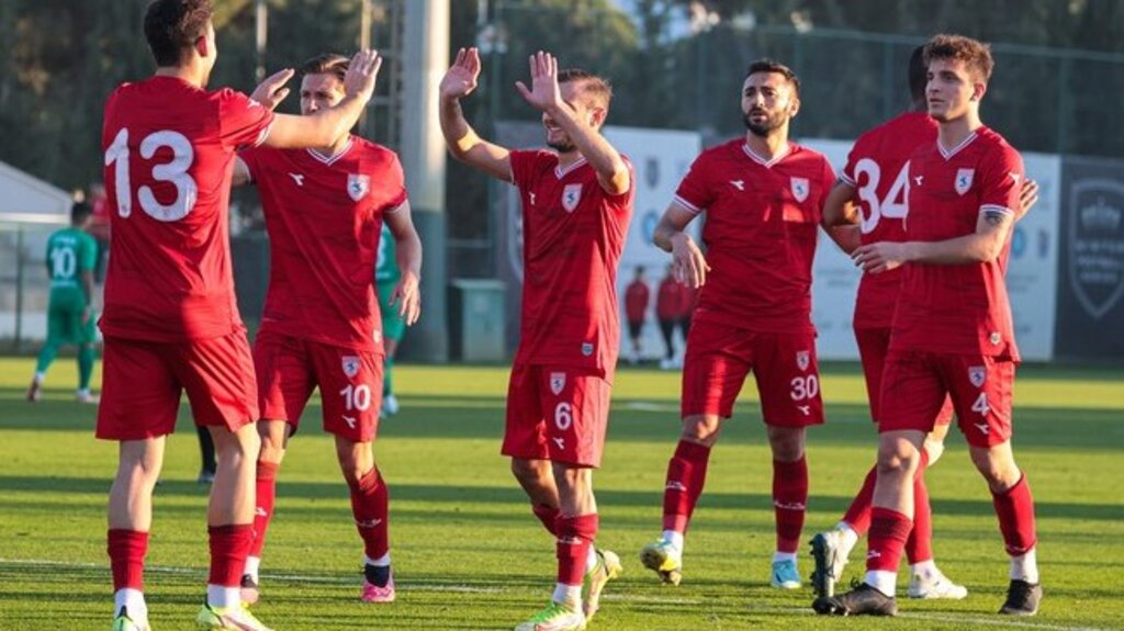 Samsunspor Antalya'da Ki Provayı Kazandı!