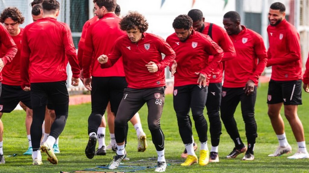 Samsunspor Sakarya’da Maç Saatini Bekliyor! İşte Muhtemel 11