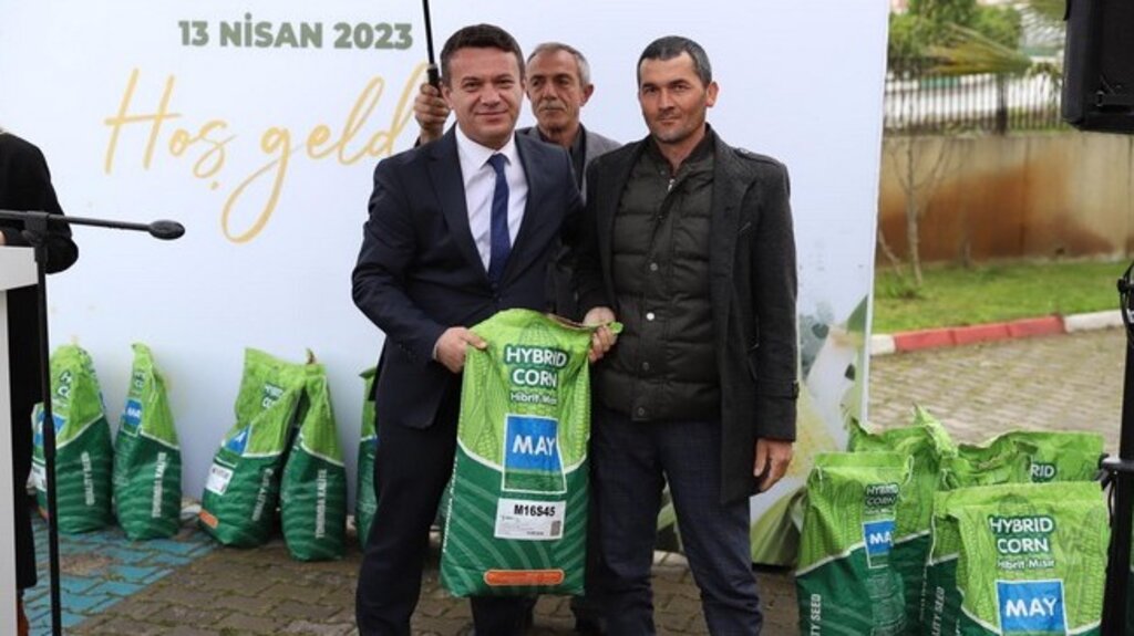 Samsun’da Çiftçilere Silajlık Mısır Tohumu Dağıtıldı!