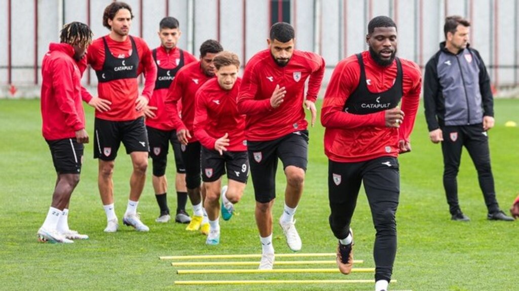 Lider Samsunspor İzmir’de Maça Hazır! İşte Muhtemel 11