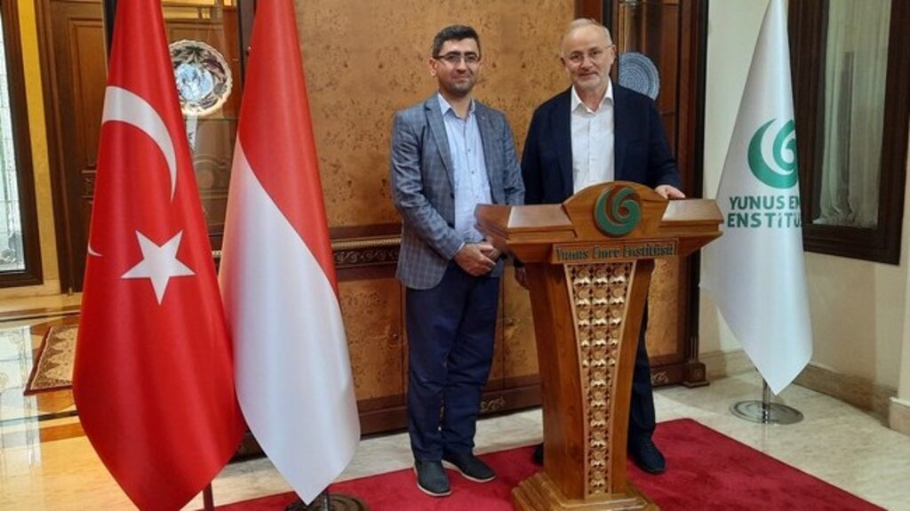 Rektör Ünal’dan Endonezya’daki Yunus Emre Enstitüsü’ne Ziyaret!