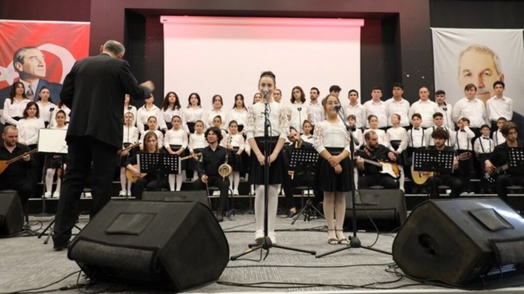 İlkadım Çocuk Ve Gençlik Korosundan Muhteşem Performans!