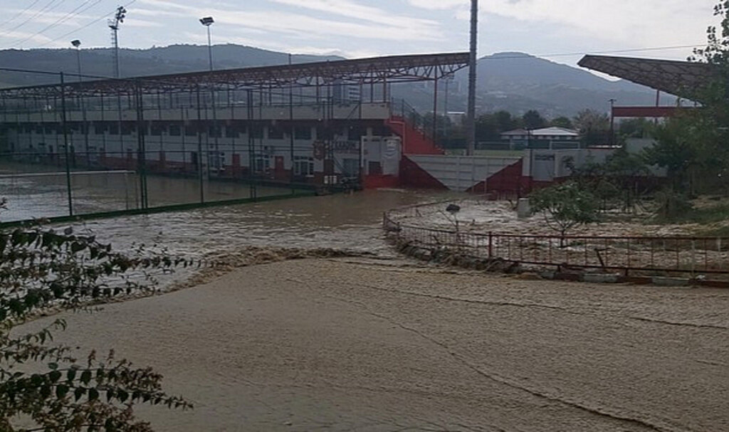 Yab-Pa Spor’un Sahası İhmal Kurbanı Oldu!