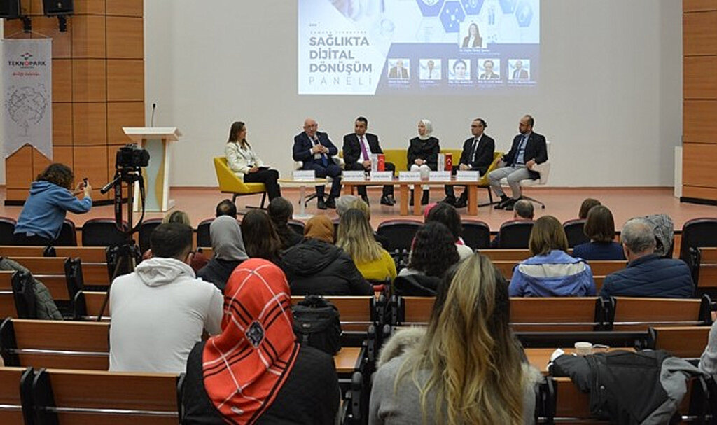 Samsun Teknopark'ta ‘Sağlıkta Dijital Dönüşüm Paneli’ Düzenlendi!