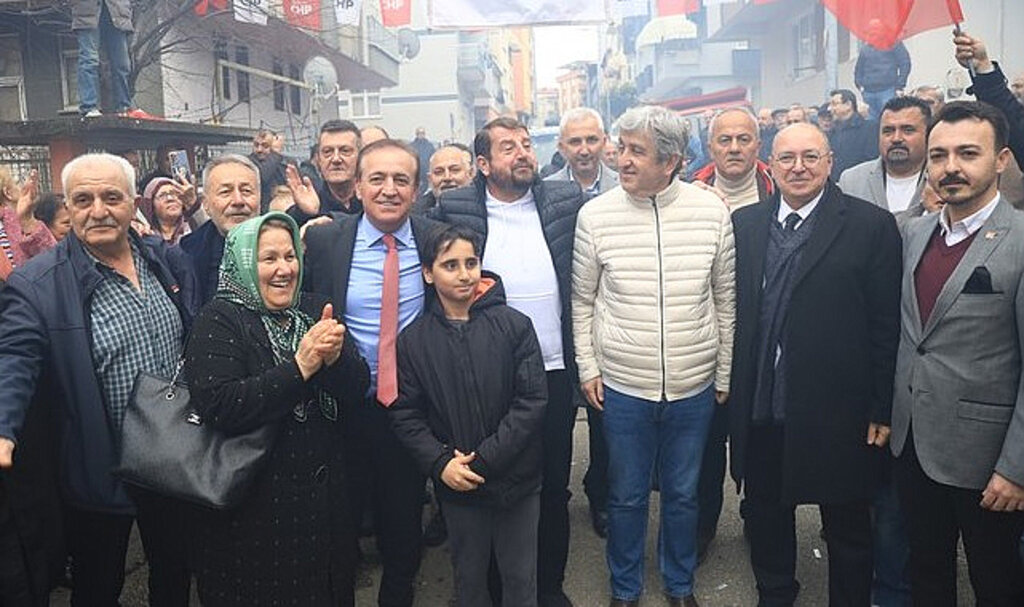 Cevat Öncü İmren Nilay Tüfekci’ye Yenidoğan Mahallesi’nden Seslendi! 'Boşuna Para Harcıyorsun'