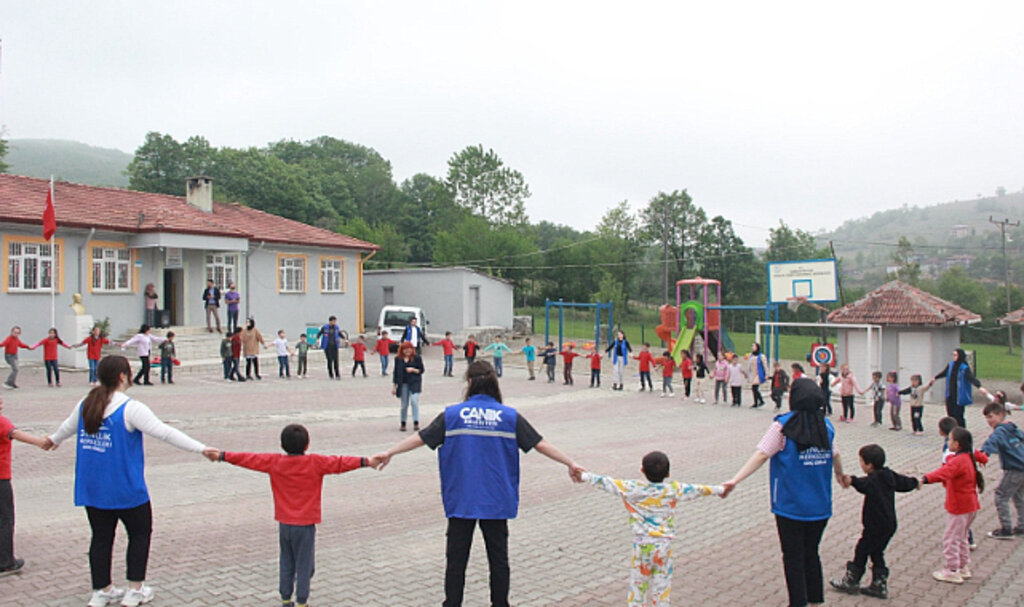 Canik'te Şenlik Tadında Etkinlik! 