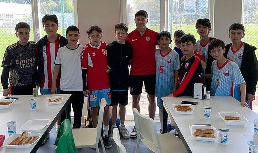 OMÜ Vakfı Koleji Öğrencileri Samsunspor Tesislerinde!