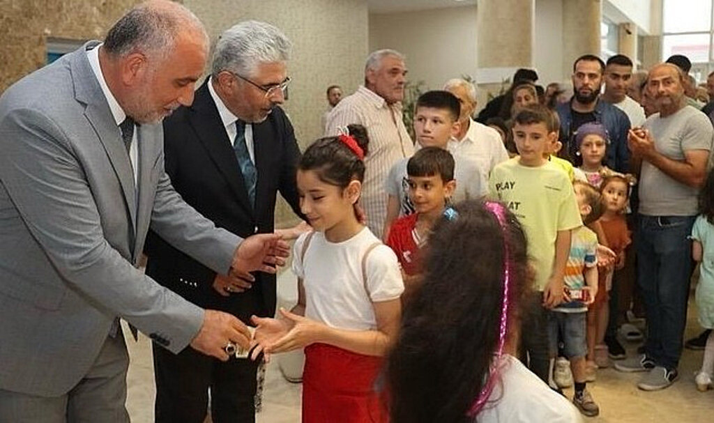 Canik’te Bayram Sevinci Paylaşıldı!