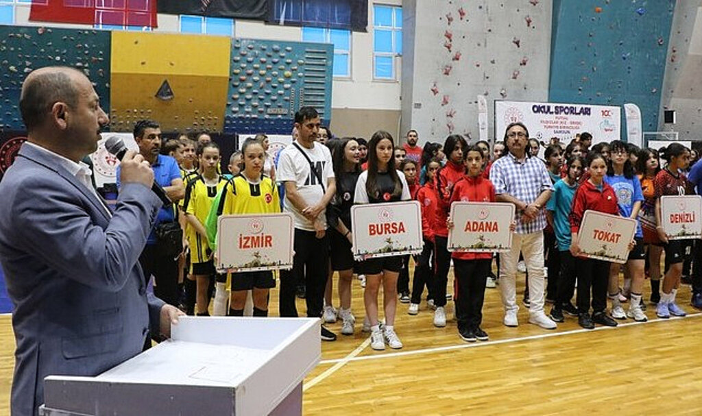 Futsal Yıldızlar Kız-Erkek Türkiye Birinciliği Başladı!