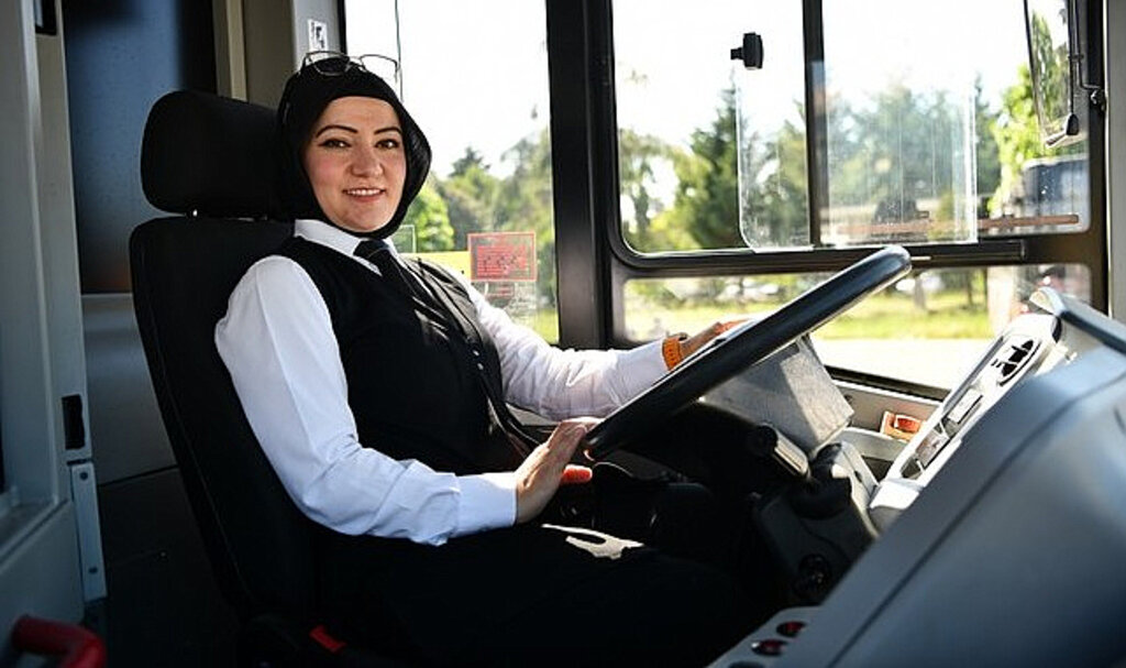 Samsun'un İlk Kadın Belediye Otobüs Şoförü!