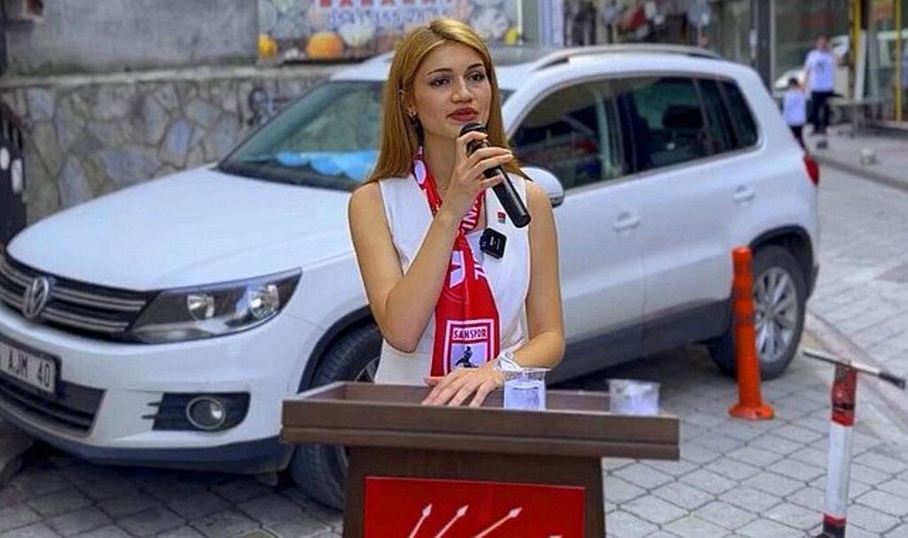 Cansu Konaş, CHP İlkadım Gençlik Kolları Başkanlığı'na Aday Oldu!