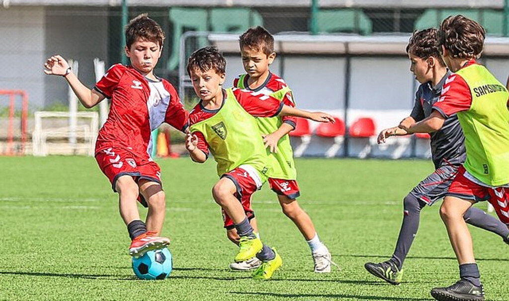 Samsunspor Futbol Okulları Yarışıyor!