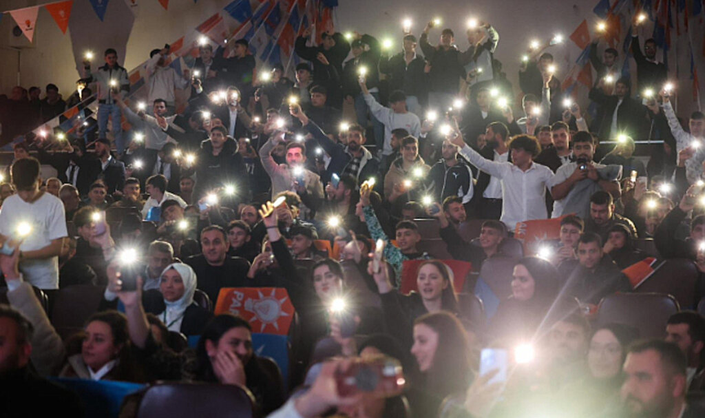 AK Parti Samsun Gençlik Kolları İlçe Kongrelerine Hız Kesmeden Devam Ediyor!