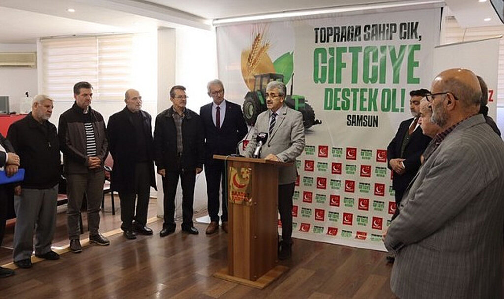 Saadet Partisi’nden ‘Toprağa Sahip Çık, Çiftçiye Destek Ol’ Çağrısı!
