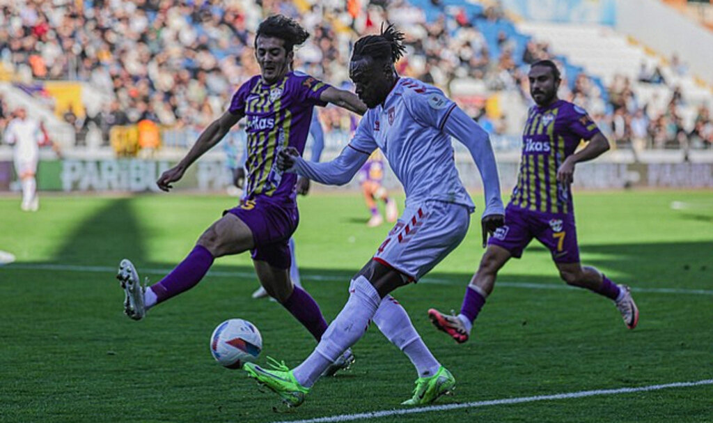 Samsunspor, Eyüpspor'a İkinci Yarıda Teslim Oldu!