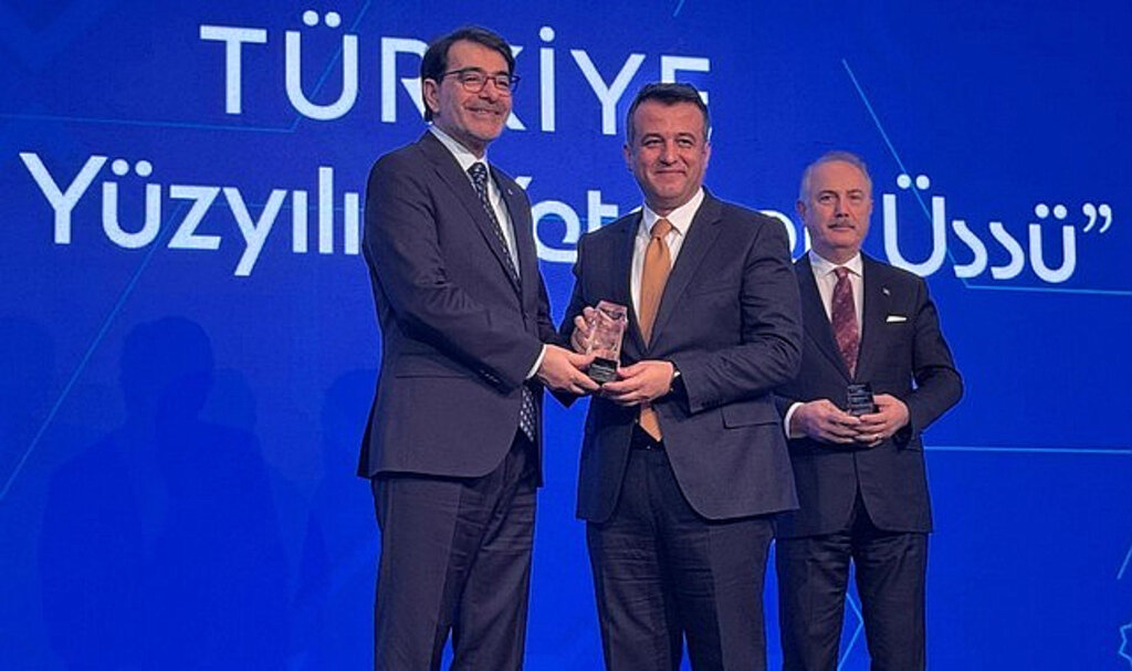 Başkan Halit Doğan’a ‘En Çok Staj İmkanı Sunan Yerel Yönetim’ Ödülü!