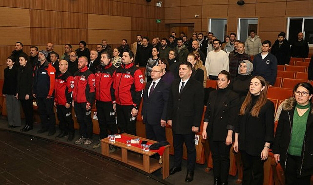 Büyükşehir’in Gönüllü Arama Kurtarma Ekibinden 6 Şubat Anma Programı!