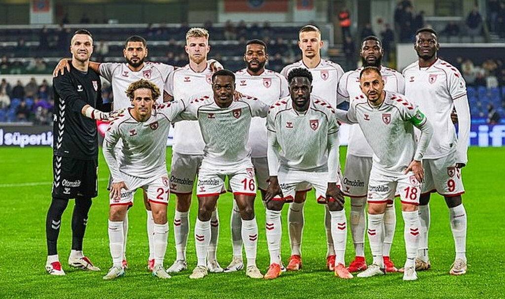 Samsunspor, İstanbul Başakşehir'de Ağır Yenilgi Aldı!
