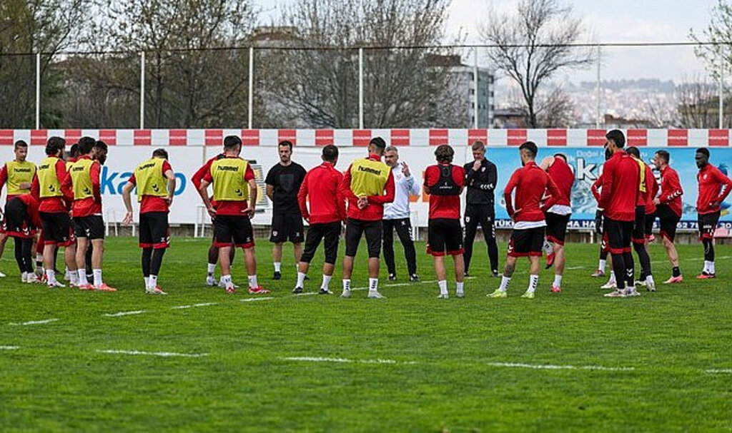 Antalyaspor - Samsunspor Maçında Biletler Tek Fiyat!