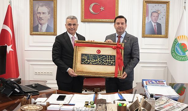 Başkan Kurnaz, Kosova Mamuşa Belediye Başkanı Abdulhadi Krasniqi'yi Ağırladı!