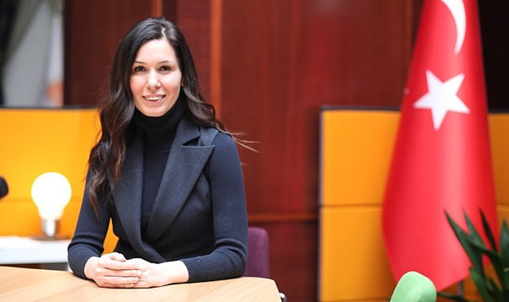 Karaaslan'dan 'Anneler Günü' Mesajı! 