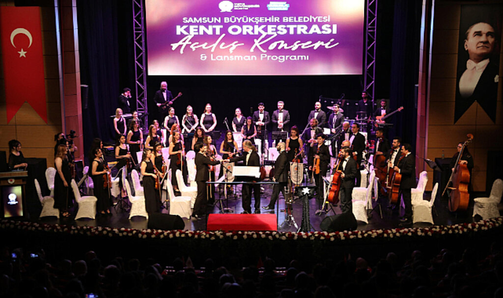 Samsun Büyükşehir Kent Orkestrası İlk Konserinde Müzikseverlerden Tam Not Aldı! 